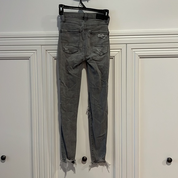 American Eagle High Waisted Distressed Jeans Size 000 - Picture 2 of 7